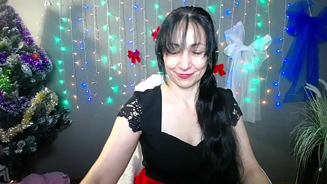 Snapshot of LiluGrants chatting on 12/17/25, 07:09 LiluGrants online show from 12/17/25, 07:09