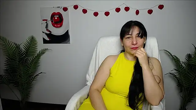 Snapshot of LiluGrants chatting on 02/19/26, 07:21 LiluGrants online show from 02/19/26, 07:21