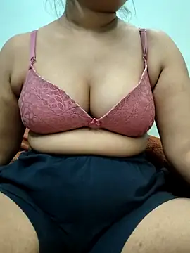 Snapshot of Shana-12 chatting on 03/10/25, 06:56 Shana-12 online show from 03/10/25, 06:56