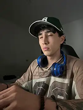 gojo satoru 18 online show from 04/21/26, 04:19