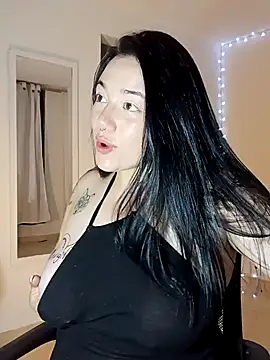 Snapshot of helena_smith chatting on 12/21/24, 06:19 helena smith online show from 12/21/24, 06:19