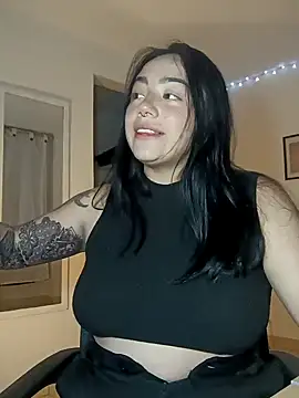 Snapshot of helena_smith chatting on 12/23/24, 04:12 helena smith online show from 12/23/24, 04:12