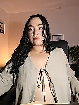 helena smith online show from 11/10/25, 03:38