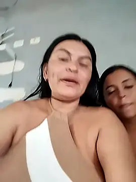 Horny-Mommy-Dirty online show from 09/24/25, 08:56