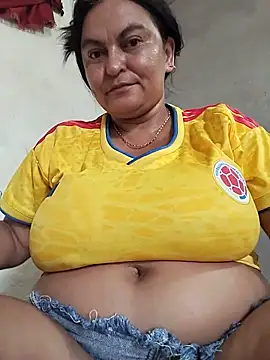 Snapshot of Horny-Mommy-Dirty chatting on 06/10/26, 02:38 Horny-Mommy-Dirty online show from 06/10/26, 02:38