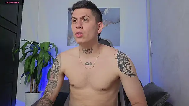 Yeiko Romero  online show from 03/12/26, 07:09