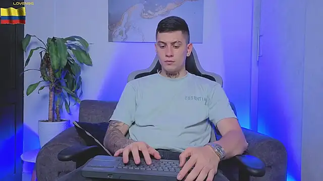 Yeiko Romero  online show from 04/12/26, 09:25