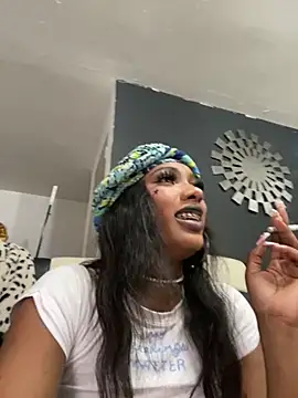 TIFFANYYSTAR online show from 11/10/25, 02:49