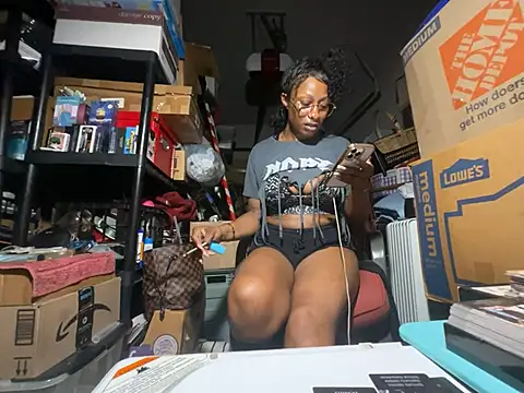 Snapshot of wynterheat chatting on 07/19/26, 01:09 wynterheat online show from 07/19/26, 01:09