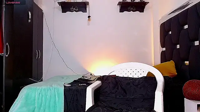 Snapshot of RyanRizzo chatting on 12/20/24, 11:37 RyanRizzo online show from 12/20/24, 11:37