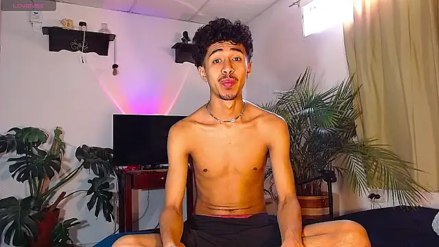 Snapshot of RyanRizzo chatting on 02/04/25, 05:23 RyanRizzo online show from 02/04/25, 05:23