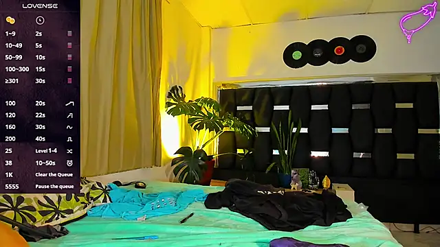 Snapshot of RyanRizzo chatting on 02/21/25, 11:54 RyanRizzo online show from 02/21/25, 11:54