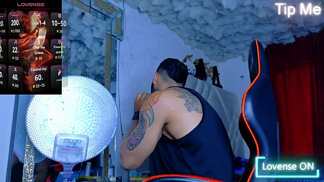 Rich boy01 online show from 12/17/25, 09:21