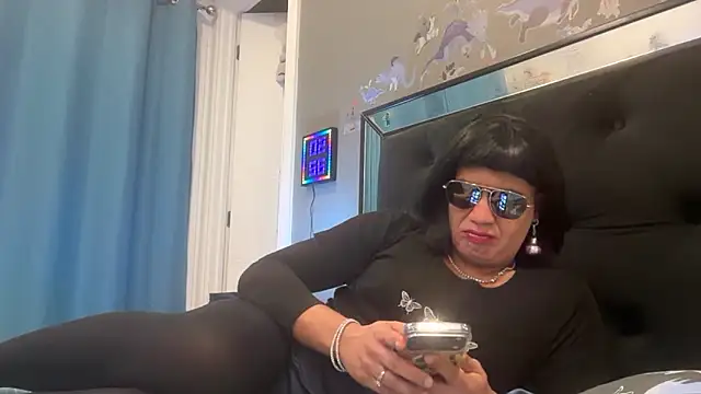 femsissyash online show from 02/21/26, 03:57