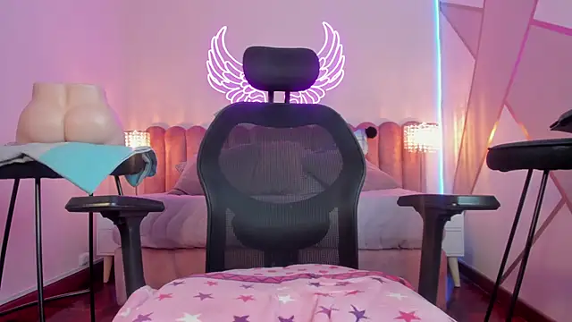  scarletmoore online show from 02/21/25, 01:22