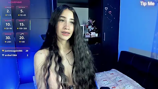 Snapshot of Emilytafur chatting on 07/18/26, 12:48 Emilytafur online show from 07/18/26, 12:48