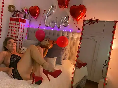 lolavalecuatro online show from 02/17/25, 11:09