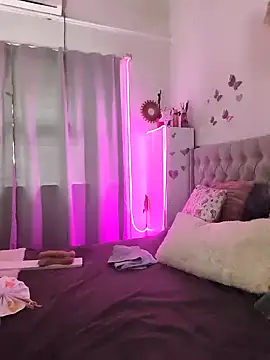 lolavalecuatro online show from 12/05/25, 06:59