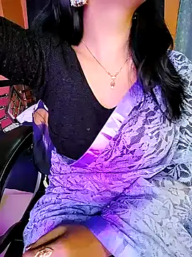 Snapshot of hot_Oliviaa chatting on 02/03/25, 05:51 hot Oliviaa online show from 02/03/25, 05:51