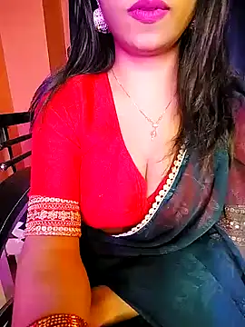 Snapshot of hot_Oliviaa chatting on 02/06/25, 06:18 hot Oliviaa online show from 02/06/25, 06:18