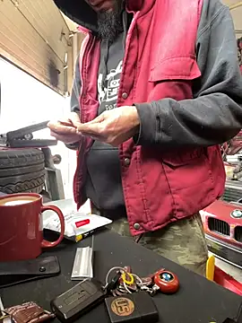 donnuozfutura online show from 02/18/25, 12:06