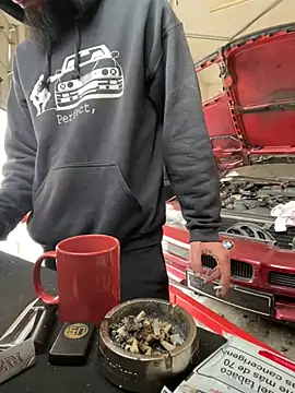 donnuozfutura online show from 02/25/25, 09:09