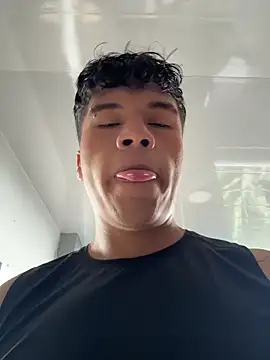 Logan smith1 online show from 11/04/25, 08:41