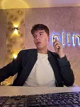 Logan smith1 online show from 01/08/26, 07:54