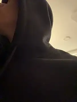 Logan smith1 online show from 04/05/26, 08:11