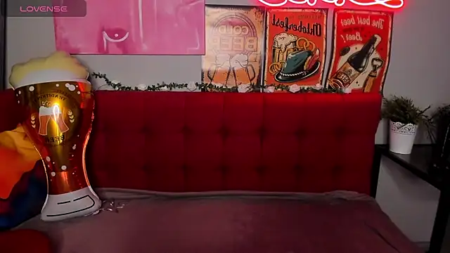 Diana Garrett online show from 09/25/25, 01:42