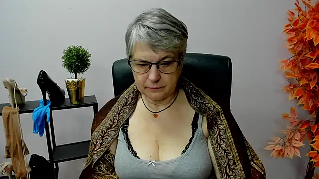 IrisDream online show from 01/29/25, 07:15