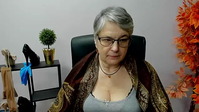 IrisDream online show from 01/29/25, 10:48