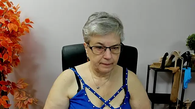 IrisDream online show from 10/21/25, 06:14