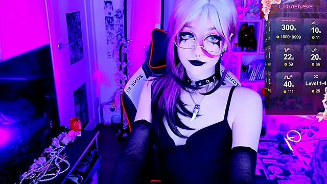 Aki  Ra online show from 04/21/26, 01:29