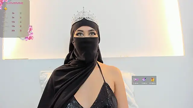 Snapshot of iiris_ chatting on 12/14/24, 11:50 iiris  online show from 12/14/24, 11:50