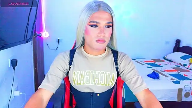 AllisonsweetZ online show from 04/07/26, 04:18