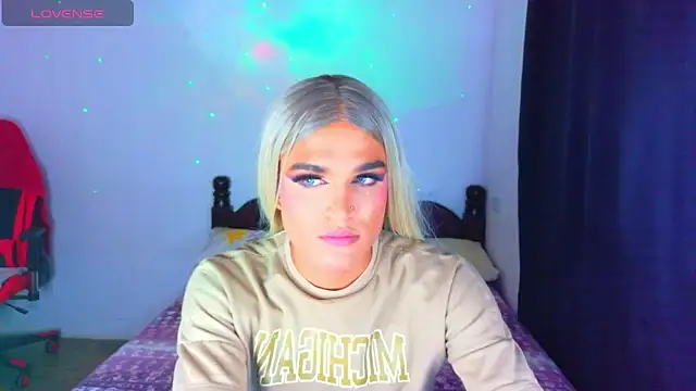 AllisonsweetZ online show from 05/26/26, 04:08