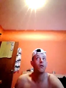 Fabiocapao01 online show from 10/26/25, 09:53