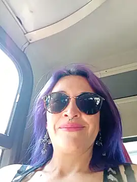 sophie banger online show from 11/21/25, 05:44