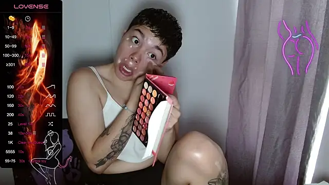 TRIXIE TANG28 online show from 02/22/25, 02:30