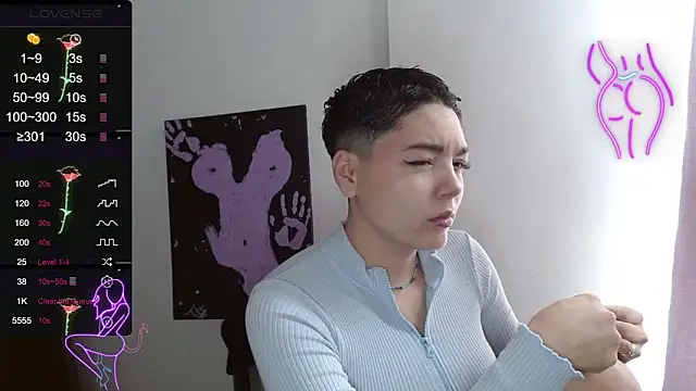 TRIXIE TANG28 online show from 03/08/25, 07:31