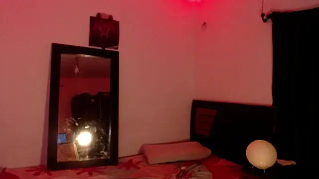 Snapshot of maxximus_100 chatting on 01/19/25, 07:25 maxximus 100 online show from 01/19/25, 07:25