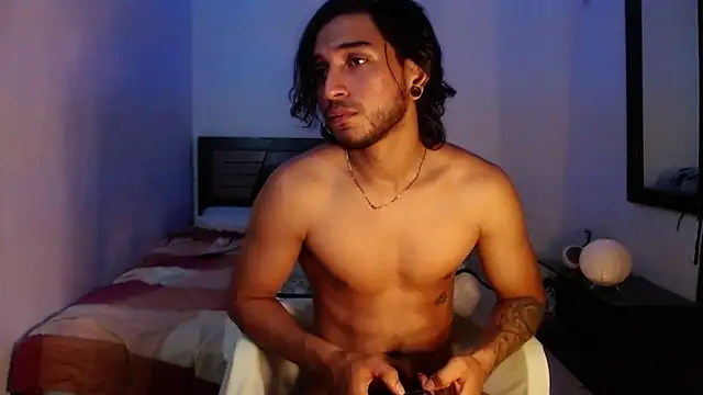 Snapshot of maxximus_100 chatting on 01/31/25, 09:16 maxximus 100 online show from 01/31/25, 09:16