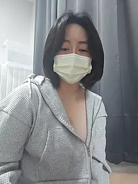 2hyun online show from 12/27/24, 10:55