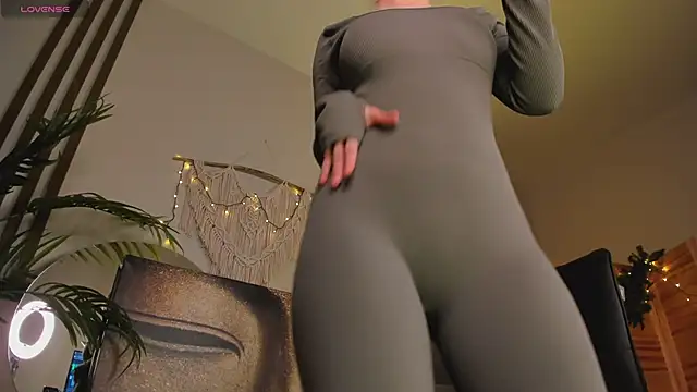 Snapshot of CassieCool chatting on 01/29/25, 11:56 CassieCool online show from 01/29/25, 11:56