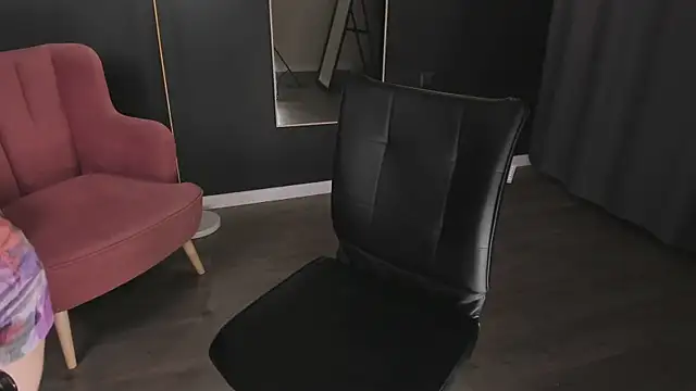 Snapshot of CassieCool chatting on 09/12/25, 08:31 CassieCool online show from 09/12/25, 08:31