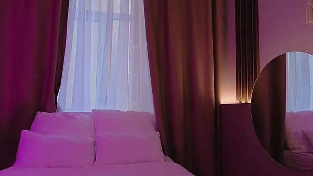 Snapshot of CassieCool chatting on 10/15/25, 12:38 CassieCool online show from 10/15/25, 12:38