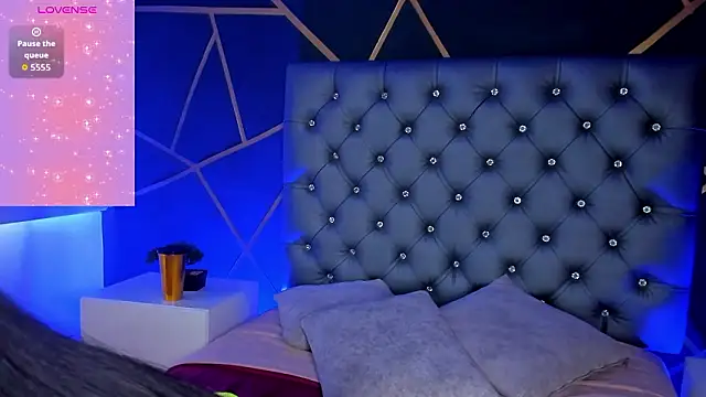 ZoeHarris online show from 02/03/26, 07:30