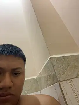 alejooxhot online show from 06/04/26, 05:02