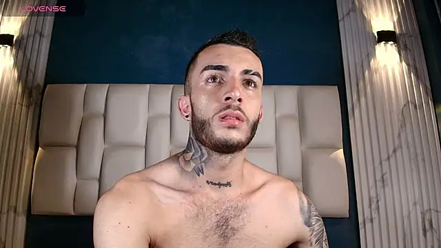 Snapshot of Marcelo_ruiz_ chatting on 02/27/25, 10:09 Marcelo ruiz online show from 02/27/25, 10:09